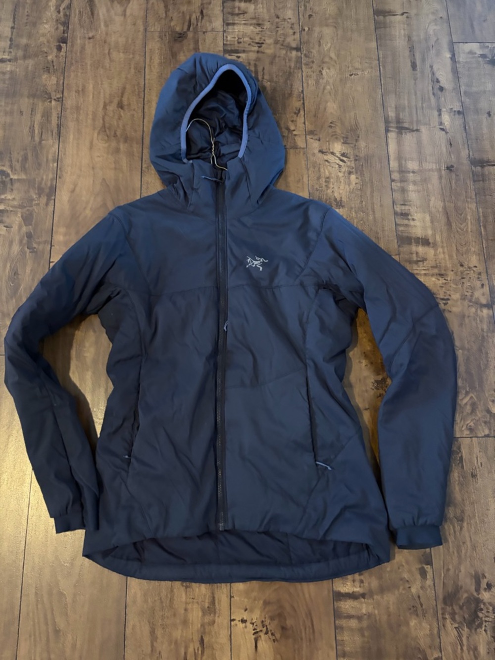 Arc'teryx Atom Hoody Women's Navy Hooded Puffer Jacket